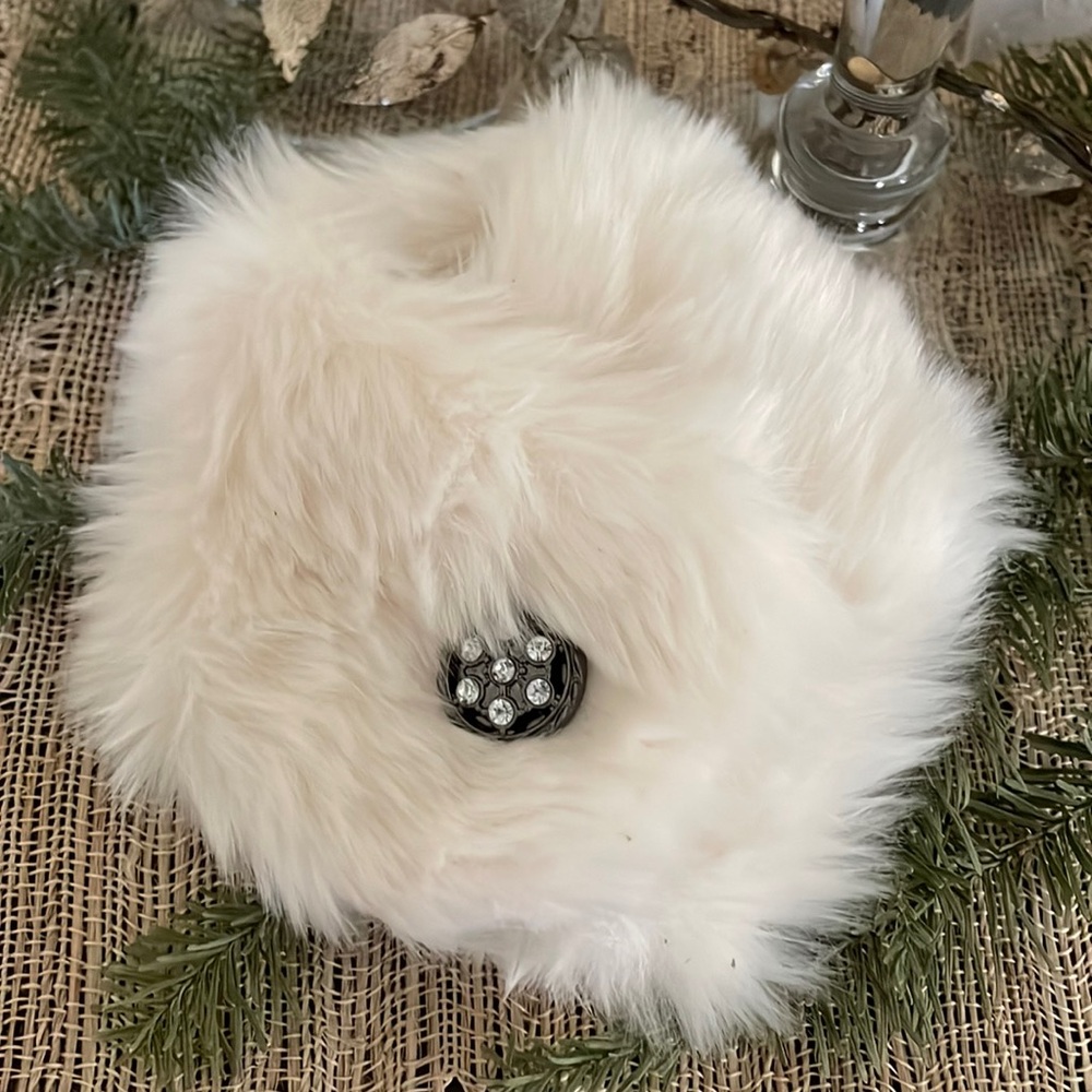 Faux Fur Wine Decor